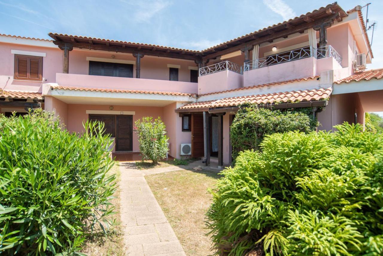 Casa Vacanza Li Menduli San Teodoro San Teodoro  Bagian luar foto